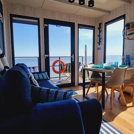 アパート Na Wodzie - Houseboat