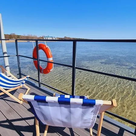 Na Wodzie - Houseboat Apartman *