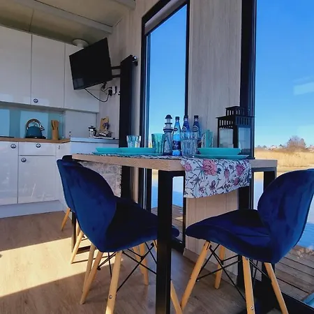 Na Wodzie - Houseboat Apartman *