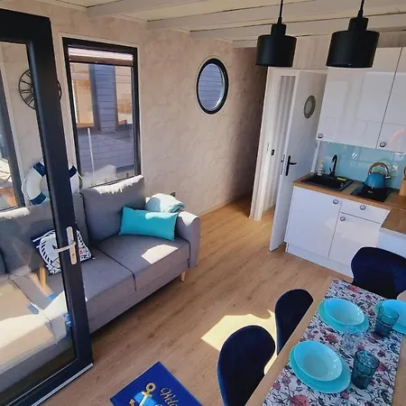 Na Wodzie - Houseboat Apartman *