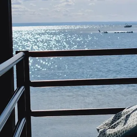 Na Wodzie - Houseboat Apartman Jastarnia