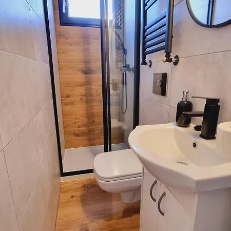 Na Wodzie - Houseboat Apartament