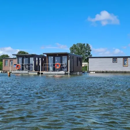 アパート Na Wodzie - Houseboat