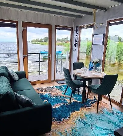 Na Wodzie - Houseboat アパート