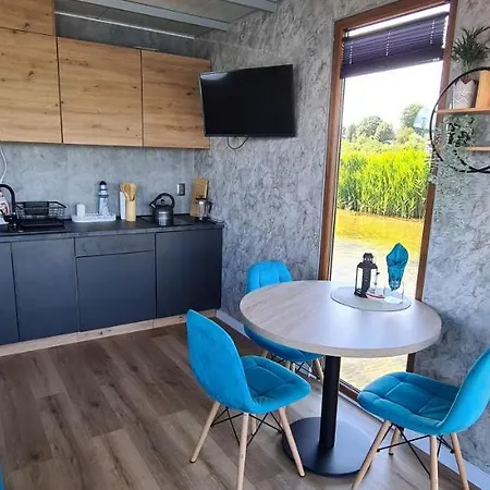 Apartman Na Wodzie - Houseboat Jastarnia