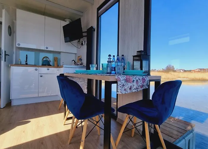 Na Wodzie - Houseboat Апартаменты *