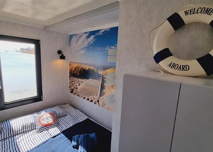 Na Wodzie - Houseboat