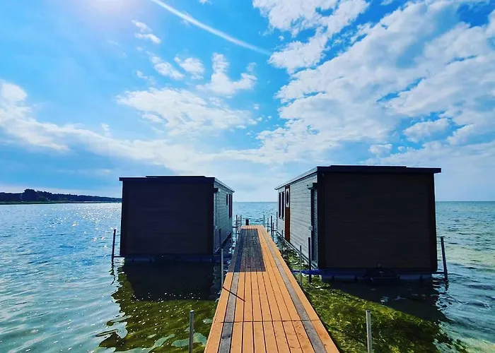 Na Wodzie - Houseboat Апартаменты *