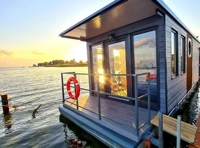 Na Wodzie - Houseboat