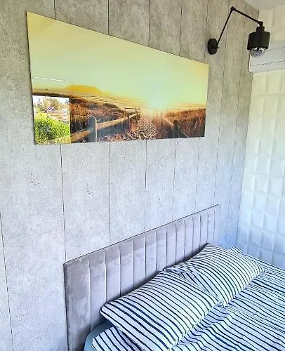 Na Wodzie - Houseboat Апартаменты