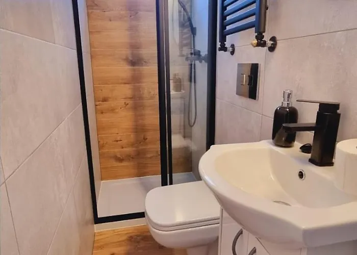 Na Wodzie - Houseboat * Ястарня