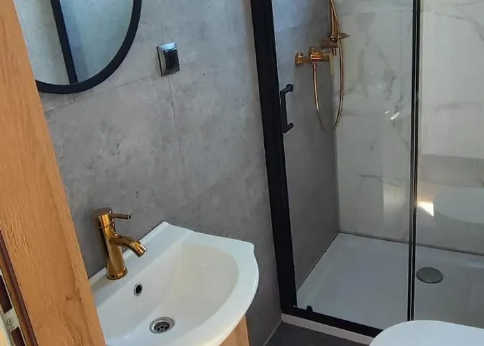 Na Wodzie - Houseboat